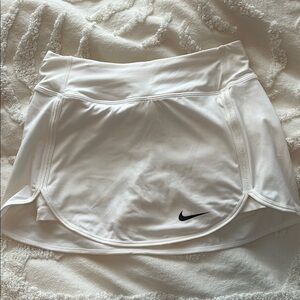 Nike Women's White Tennis Skirt